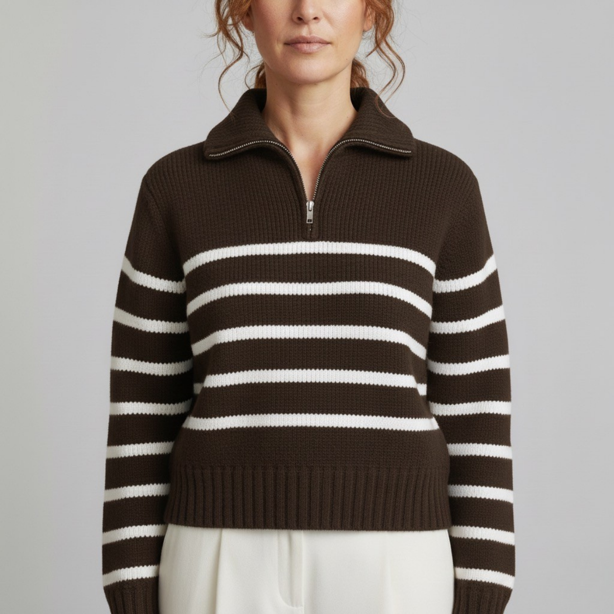 Damska dopasowana półgolfowa krótkosuwakowa bluza