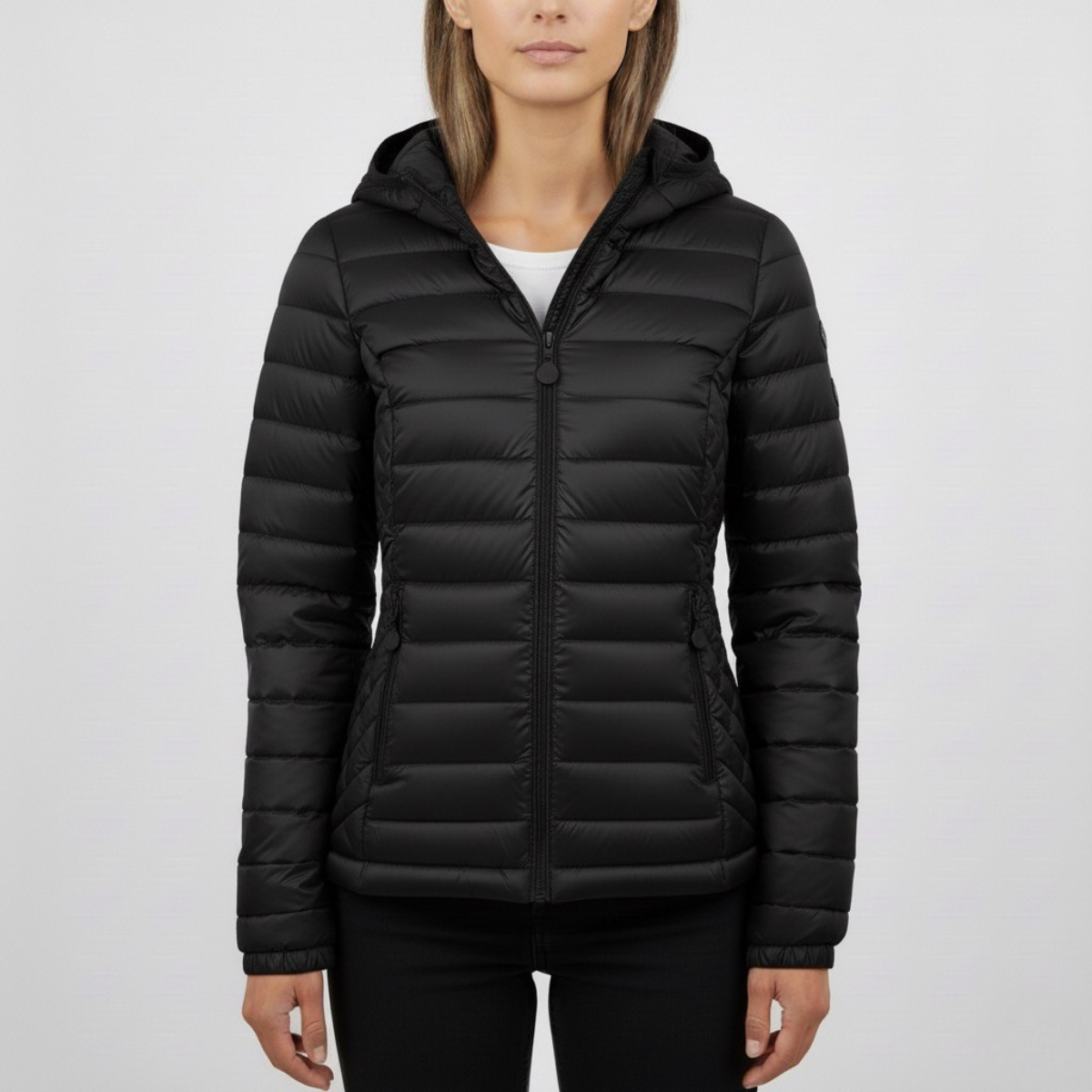 Damska pikowana dopasowana z kapturem kurtka